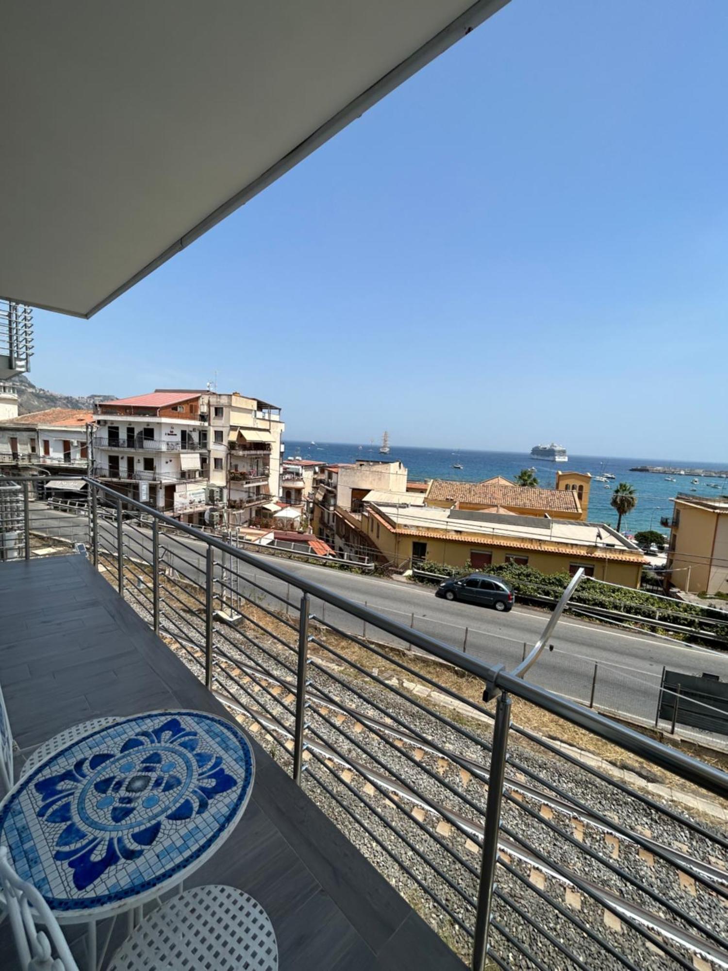 Vista Mare Apartments Giardini Naxos Eksteriør bilde